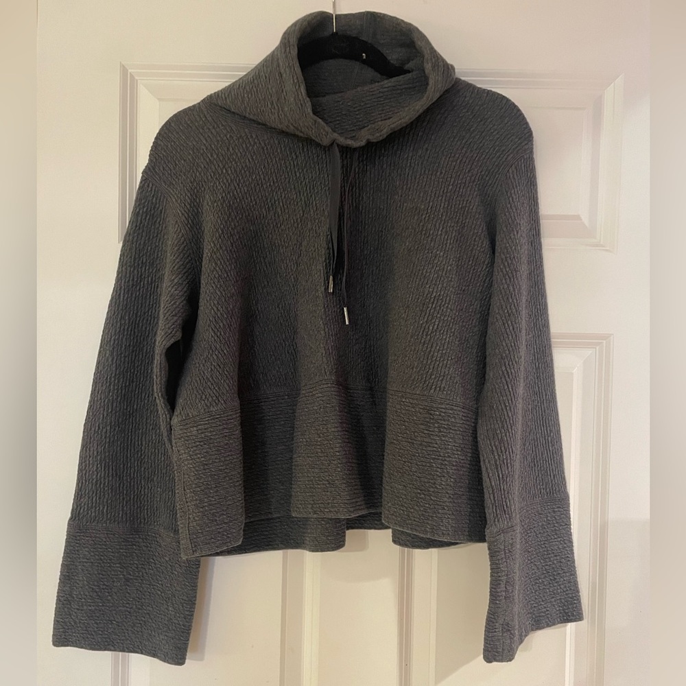 Lululemon Retreat Yourself Pullover